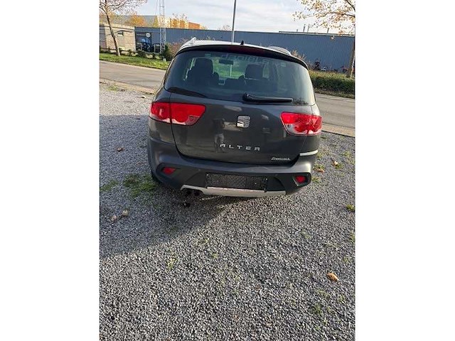 Zetel - 2011 - altea - personenauto - afbeelding 4 van  5