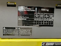 Ziekenwagen mercedes sprinter - afbeelding 4 van  41