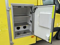 Ziekenwagen mercedes sprinter - afbeelding 19 van  41