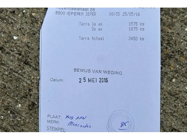 Ziekenwagen mercedes sprinter - afbeelding 35 van  41