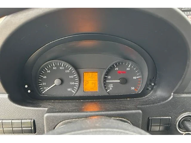 Ziekenwagen mercedes sprinter - afbeelding 37 van  41