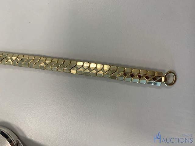 Zilverkleurige horloge met accessoire - afbeelding 9 van  11