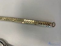 Zilverkleurige horloge met accessoire - afbeelding 9 van  11