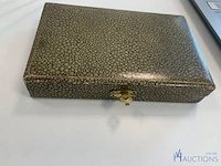 Zilverkleurige naaiset - afbeelding 2 van  5