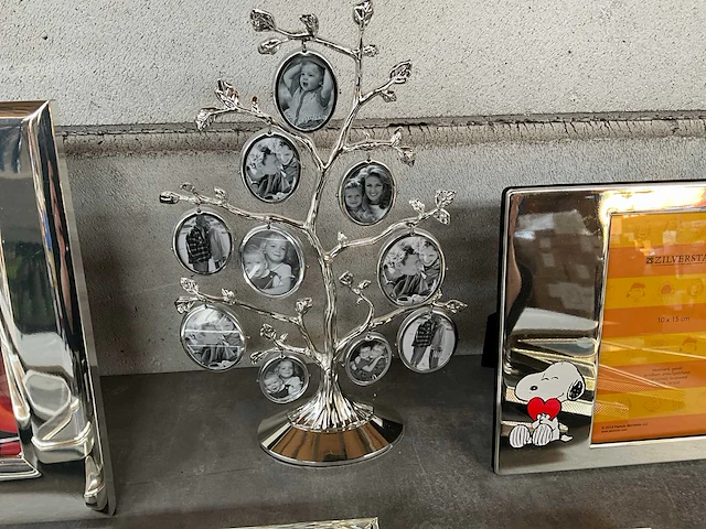 Zilverstad diverse verzilverde fotolijsten (24x) - afbeelding 6 van  10