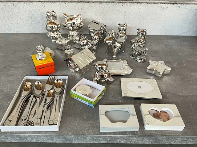Zilverstad mix kavel diverse verzilverde accessoires - afbeelding 1 van  8