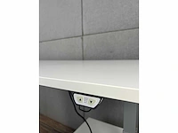 Zit /sta elektrisch bureau kinnarps - afbeelding 3 van  13