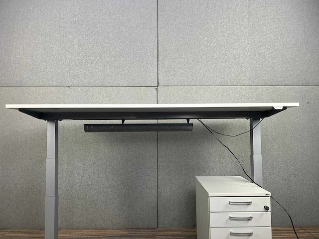 Zit /sta elektrisch bureau kinnarps - afbeelding 13 van  13