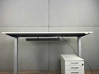 Zit /sta elektrisch bureau kinnarps - afbeelding 13 van  13