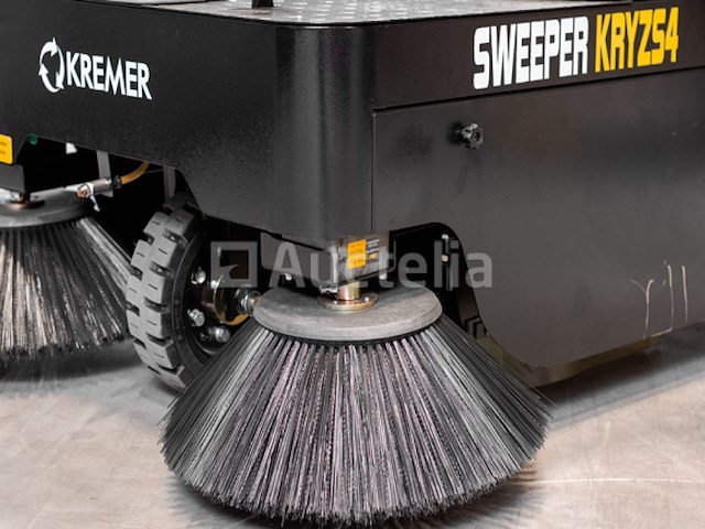 Zit veegmachine kremer kryzs4 - afbeelding 1 van  18