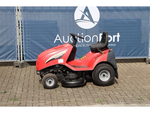 Zitmaaier castelgarden club garden benzine - afbeelding 1 van  1