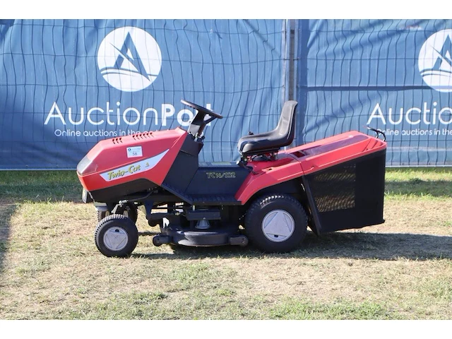 Zitmaaier castelgarden twin-cut tc 14/102 benzine - afbeelding 1 van  1