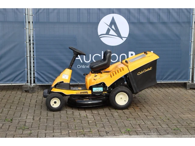 Zitmaaier cub cadet cc 114 ta benzine - afbeelding 1 van  1