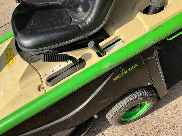 Zitmaaier etesia hydra 80 - afbeelding 3 van  15