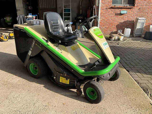 Zitmaaier etesia hydra 80 - afbeelding 11 van  15