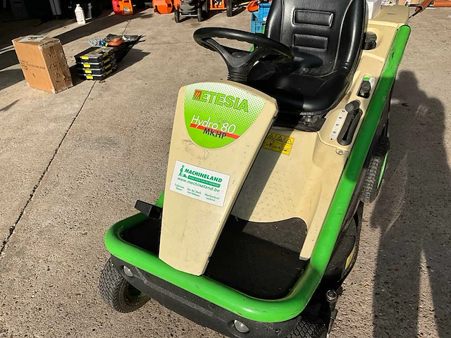 Zitmaaier etesia hydra 80 - afbeelding 12 van  15