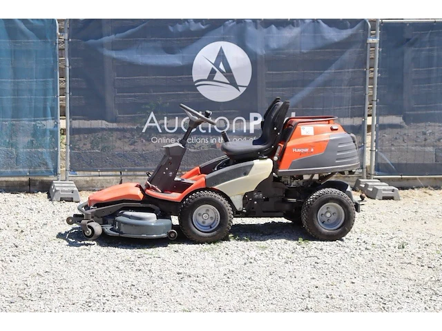 Zitmaaier husqvarna model 422ts awd benzine - afbeelding 1 van  1
