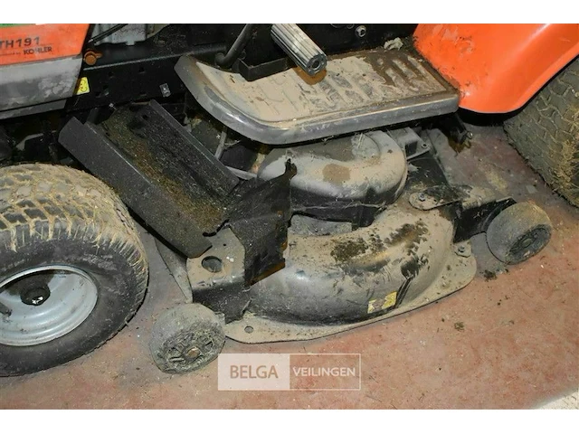 Zitmaaier husqvarna type cth191 voor onderdelen - afbeelding 11 van  14