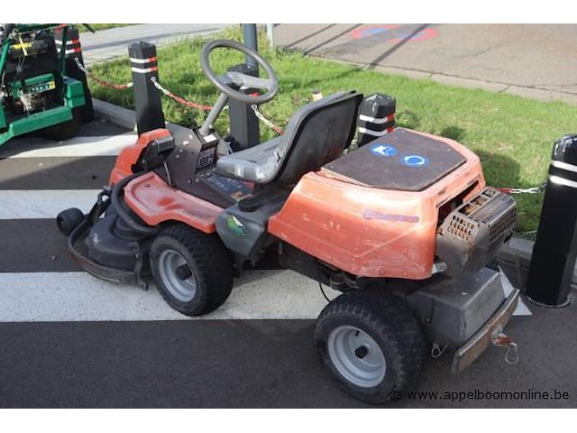 Zitmaaier husqvarna, werkuren 205 - afbeelding 2 van  4