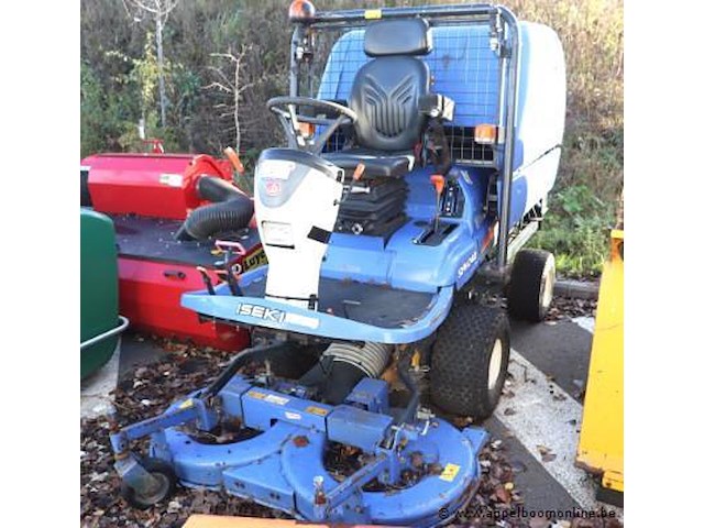 Zitmaaier iseki sfh 240, 1016 werkuren - afbeelding 1 van  6
