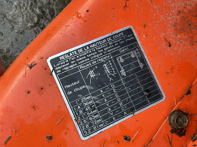 Zitmaaier kubota g1900 - afbeelding 14 van  17