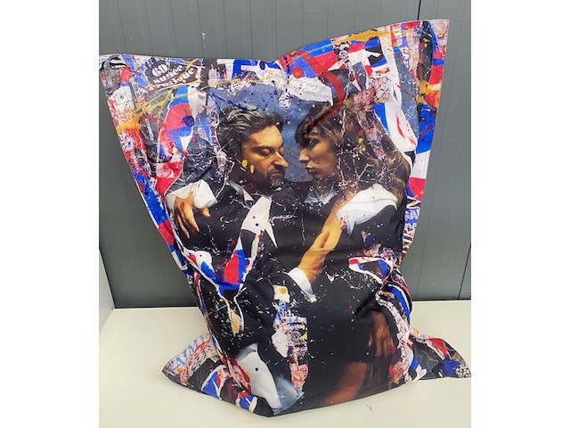 Zitzak - kreisy - xl - 130 x 100 cm. - wasbaar - gevulde binnenzak - ook voor outdoor - serge - afbeelding 1 van  3