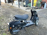 Zoë vanesi scooter - afbeelding 4 van  7