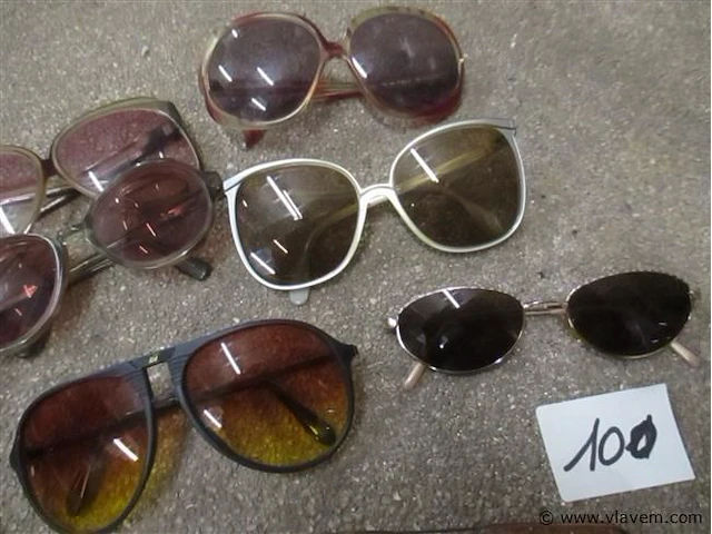 Zonnebrillen - afbeelding 3 van  3