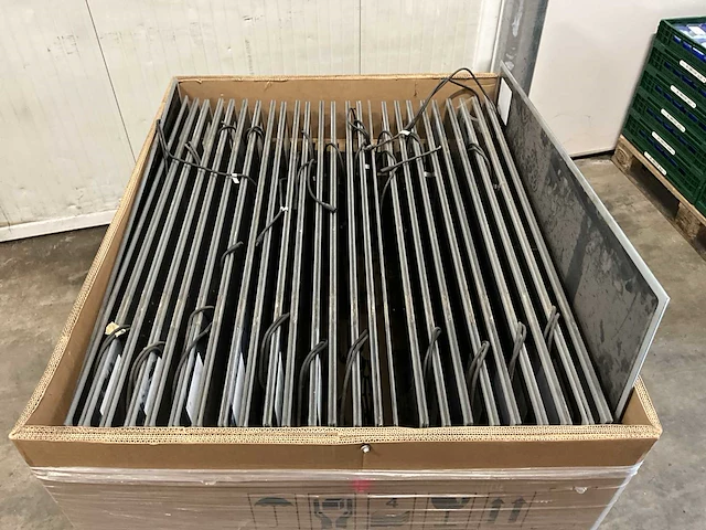 Zonnepaneel set 50 stuks x 75 watt inclusief omvormer sma - afbeelding 3 van  9