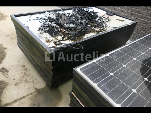 Zonnepanelen, omvormer, montagerails - afbeelding 14 van  17