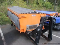 Zoutstrooier giletta uh4000 a/d, snr uh751ed41r, bj 2014, geen bediening, beschadigd - afbeelding 2 van  8