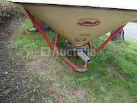Zoutstrooier op 3-punts chassis merk en model onbekend - afbeelding 5 van  5