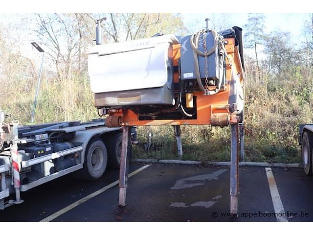 Zoutstrooiunit gilleta uk3000 a/w, sernienummer uk795mj11r, bj 2011, cap 4m3/2270lt - afbeelding 1 van  6