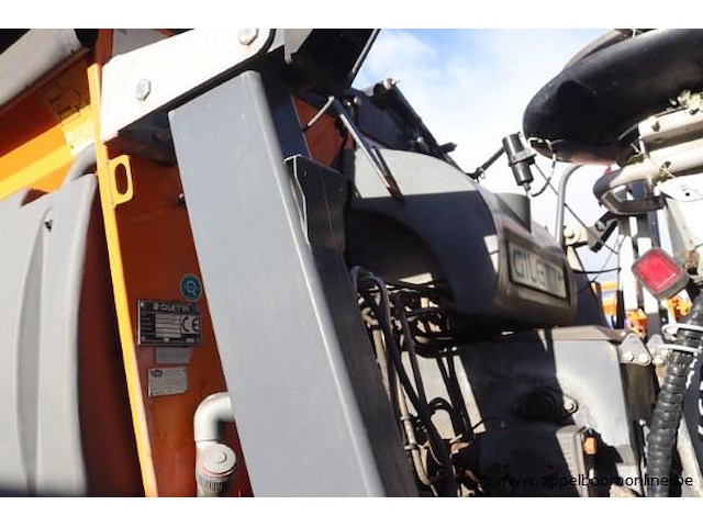 Zoutstrooiunit gilleta uk3000 a/w, sernienummer uk795mj11r, bj 2011, cap 4m3/2270lt - afbeelding 5 van  6