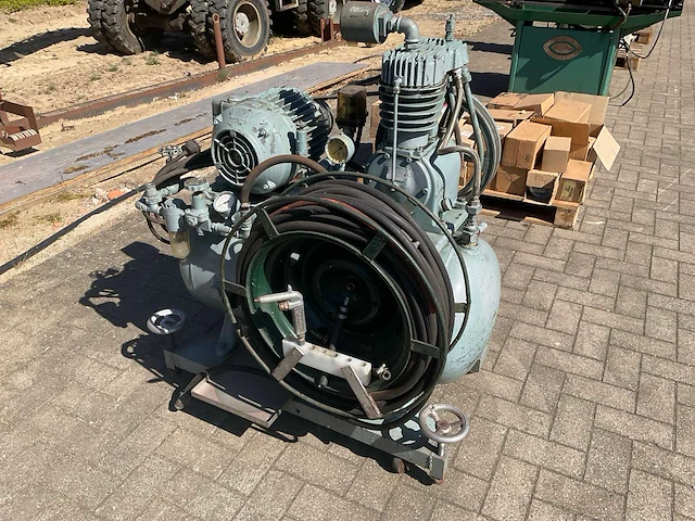 Zuiger compressor - afbeelding 7 van  9