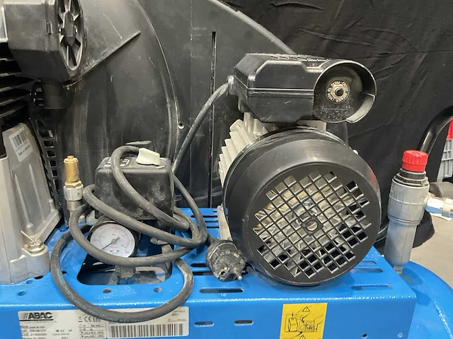 Zuigercompressor abac - afbeelding 2 van  19