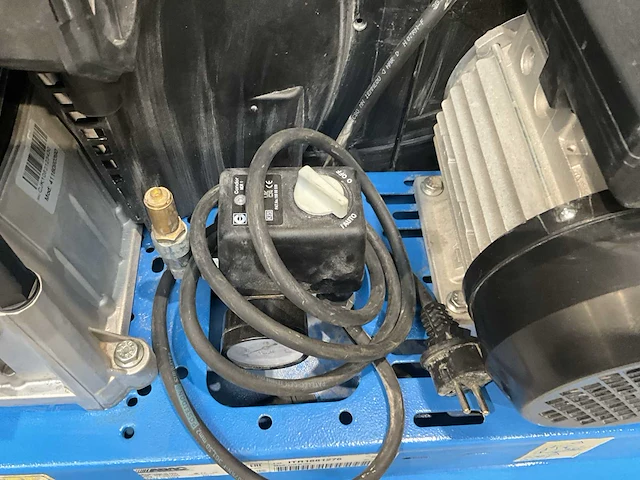 Zuigercompressor abac - afbeelding 4 van  19
