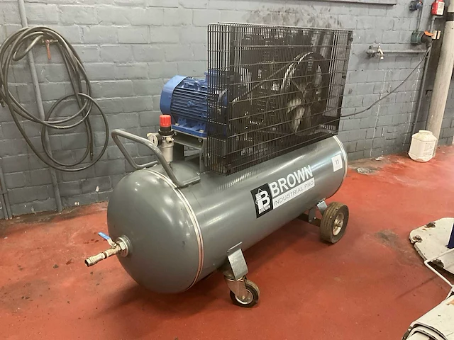 Zuigercompressor brown industrial pro - afbeelding 2 van  8