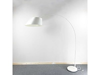 Zuiver - arc - floor lamp - afbeelding 1 van  12