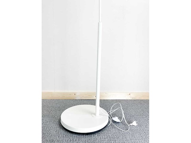 Zuiver - arc - floor lamp - afbeelding 8 van  12