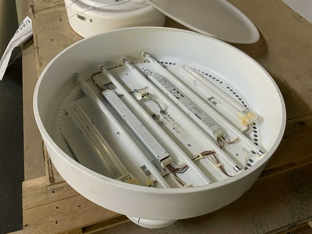 Zumtobel onda set pendelarmaturen - afbeelding 2 van  3