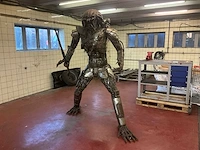 Zwaar decoratief metalen beeld "predator"