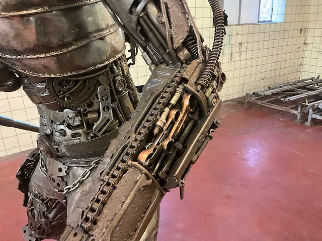 Zwaar decoratief metalen beeld "predator" - afbeelding 7 van  9