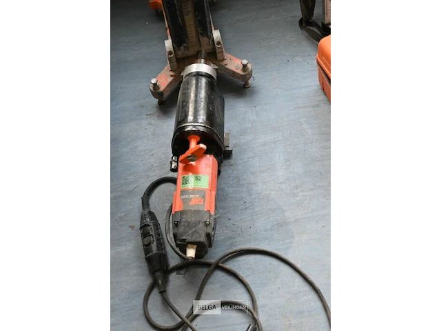 Zware boormachine met statief - afbeelding 2 van  4