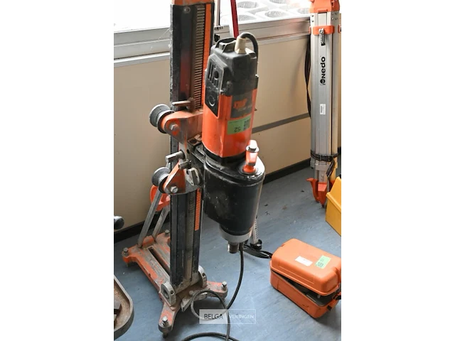 Zware boormachine met statief - afbeelding 4 van  4