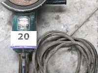 Zware haakse slijptol makita ca 902r, werking niet gekend