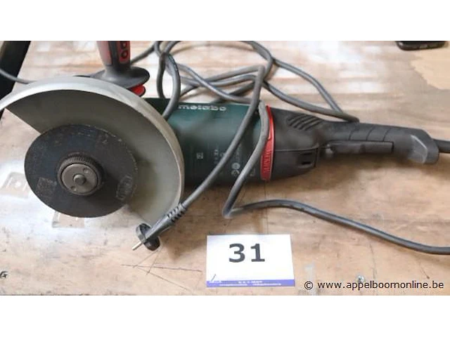 Zware haakse slijptol metabo we 24-230 mvt quick - afbeelding 1 van  2