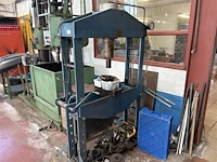Zware hydraulische pers