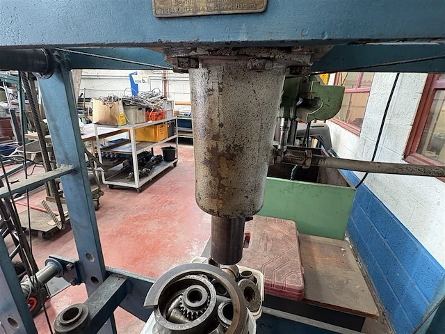 Zware hydraulische pers - afbeelding 6 van  10
