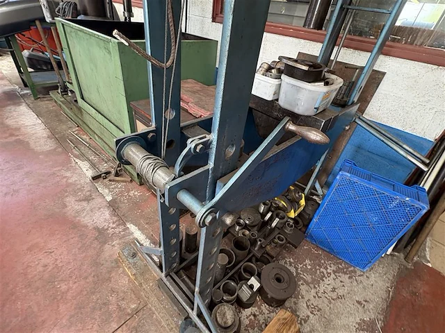 Zware hydraulische pers - afbeelding 10 van  10